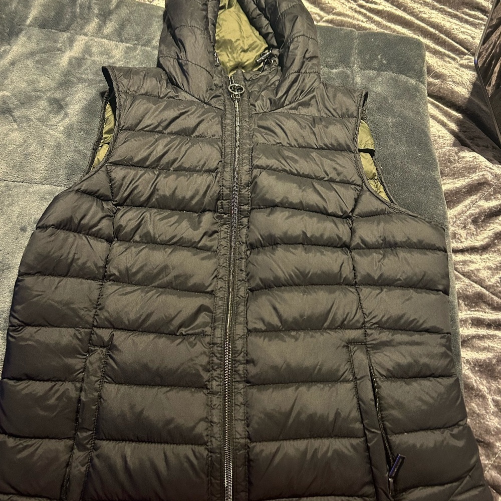 MICHAEL Michael Kors  Puffer Vest Hooded Sz S